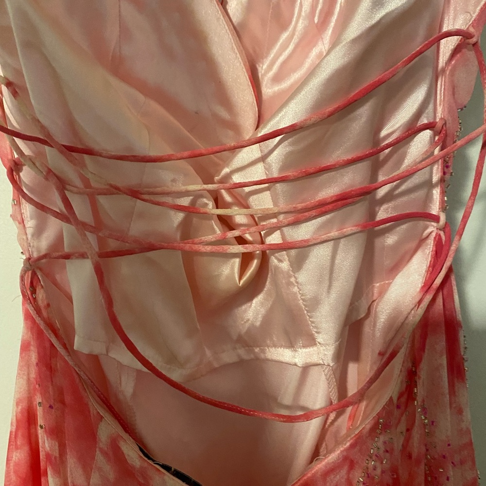 Prom dress - Picture 3 of 6